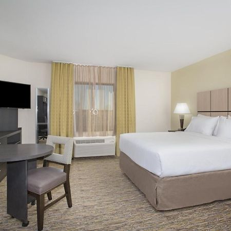 Candlewood Suites Pueblo By Ihg Exterior foto