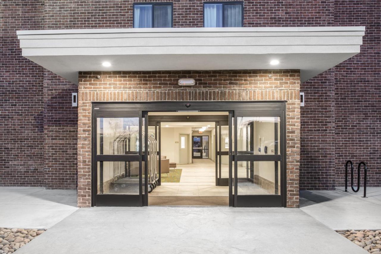 Candlewood Suites Pueblo By Ihg Exterior foto